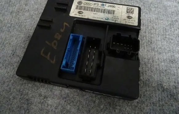 Audi Q7 4L Comfort/convenience module 4F0907289G