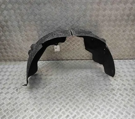 Rear arch fender liner splash guards