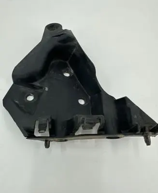 Volvo XC60 Front bumper mounting bracket 30764619