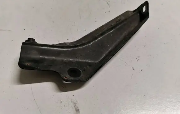 BMW 5 E60 E61 Other engine bay part 7117646