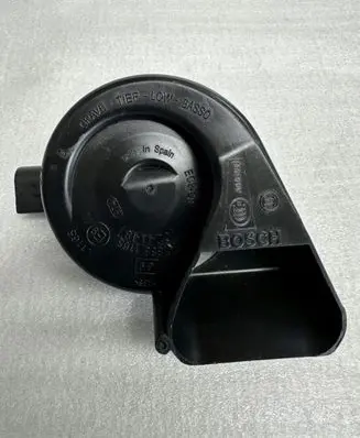 Audi A6 S6 C6 4F Horn signal 8T0951221