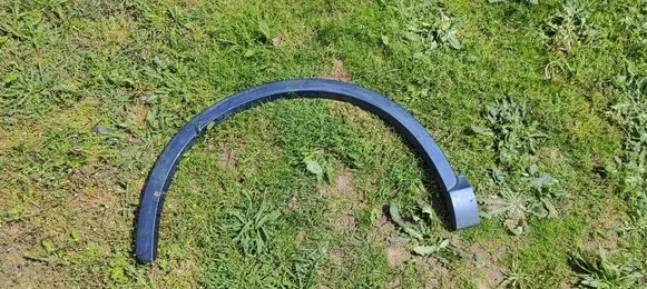 Audi Q3 8U Front arch trim 8U0853717A