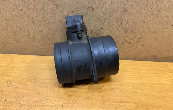 Audi A3 S3 8L Mass air flow meter 1J0129574CM