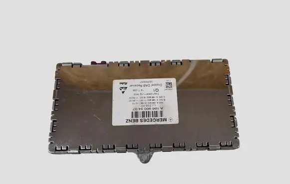 Mercedes-Benz E W212 HiFi Audio sound control unit A1669003407 A1668202089 A1669027703