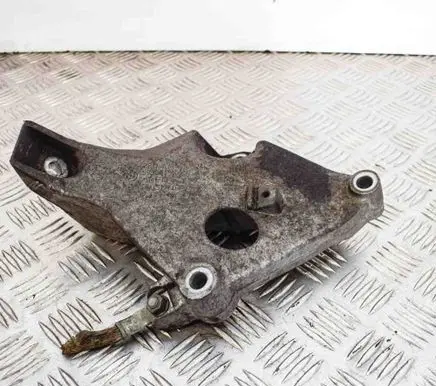 BMW 3 E92 E93 Engine mounting bracket 6775041