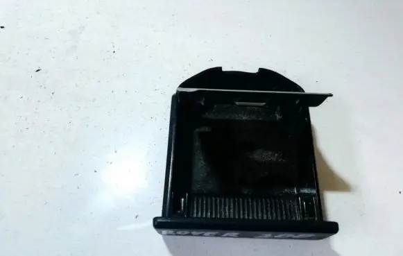 Rover 214 - 216 - 220 Car ashtray fkb10007