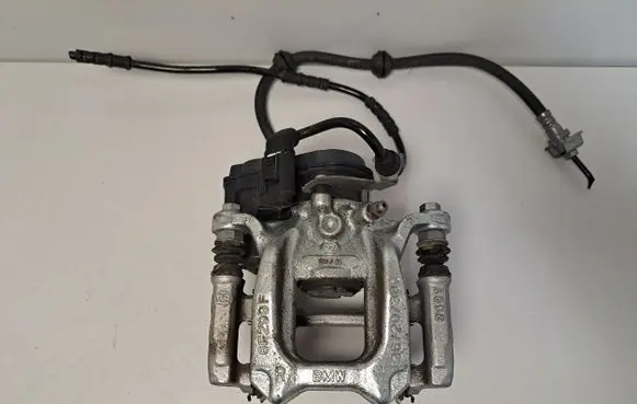 BMW 2 Active Tourer U06 Rear brake caliper 8837110 8837116