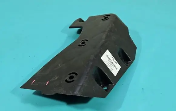 Tesla Model S Center console 1007280-00-A IMPRK1414385