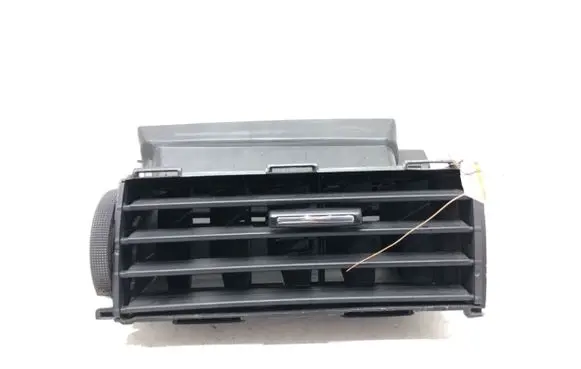 Rear air vent grill