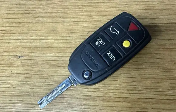 Volvo XC90 Ignition key/card 8626557
