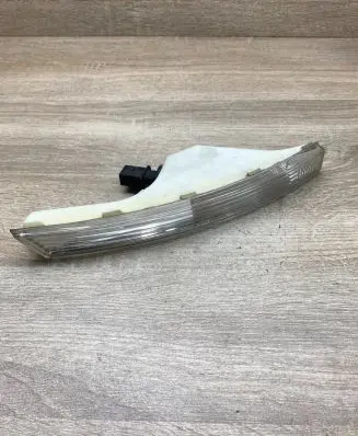 Volkswagen PASSAT B6 Front indicator light 084411623R