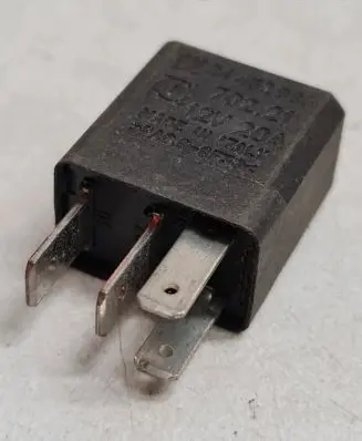 Opel Zafira A Other relay 24432680 12V20A 70221