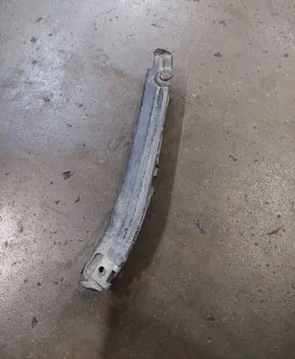 Mercedes-Benz ML W164 Front bumper mounting bracket A1648800414