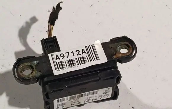 Mercedes-Benz R W251 ESP acceleration yaw rate sensor A0045423918