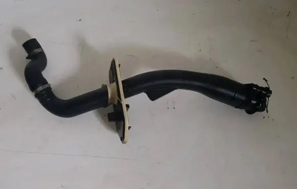 Opel Movano B Fuel tank filler neck pipe 8200838096