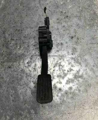 Ford S-MAX Accelerator throttle pedal 9F836