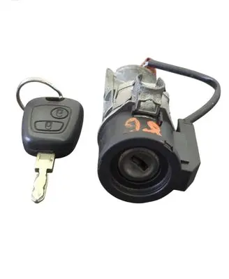 Peugeot 406 Ignition lock N0500109 9640878380