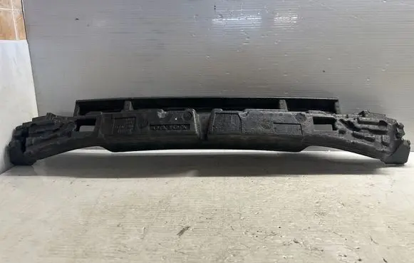 Volvo S90, V90 Front bumper foam support bar 31383241