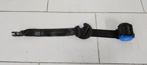 Volkswagen Up Rear seatbelt 1S0857805B 22082012 0610110