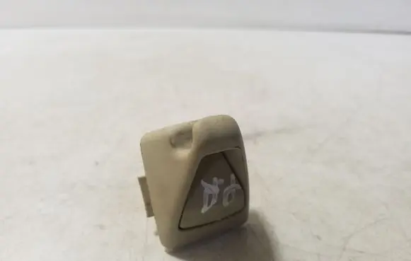 Sun visor clip/hook/bracket