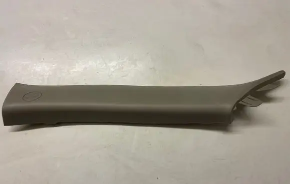 Hyundai Genesis (A) pillar trim 858102M100