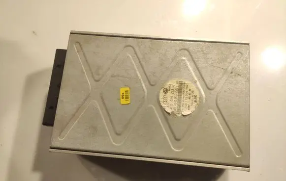 Audi A6 S6 C6 4F Sound amplifier 4F0035223 4F0910223