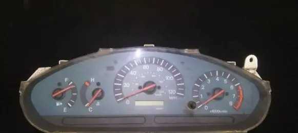 Mitsubishi Galant Speedometer (instrument cluster) 769219850a 769219-850a