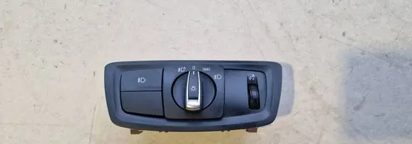 BMW 3 F30 F35 F31 Light switch 6847518 305496762040E