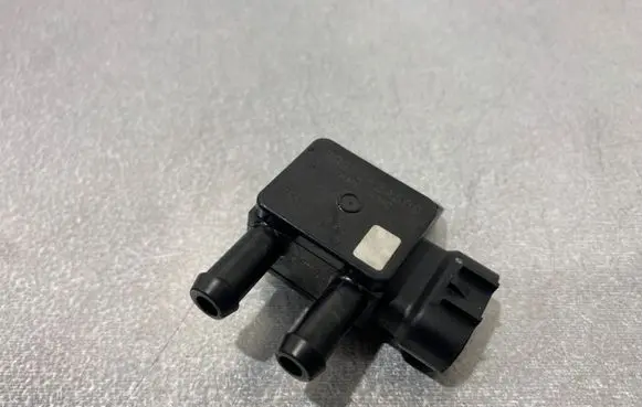 Hyundai i40 Exhaust gas pressure sensor 392102A800