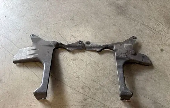 BMW i4 Front underbody cover/under tray 8738058