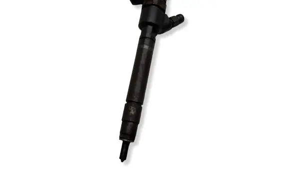 Volvo S60 Fuel injector 30750283