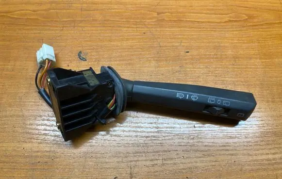 Volvo 850 Wiper control stalk 9128367