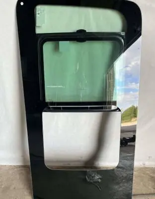 Ford Transit Side middle window/glass BK31B25701A