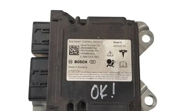 Tesla Model S Airbag control unit/module 0285015361 147344600C 2B40006827AA