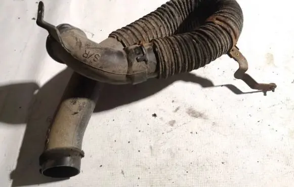 Toyota Corolla E140 E150 Air intake hose/pipe 1775237030 17752-37030