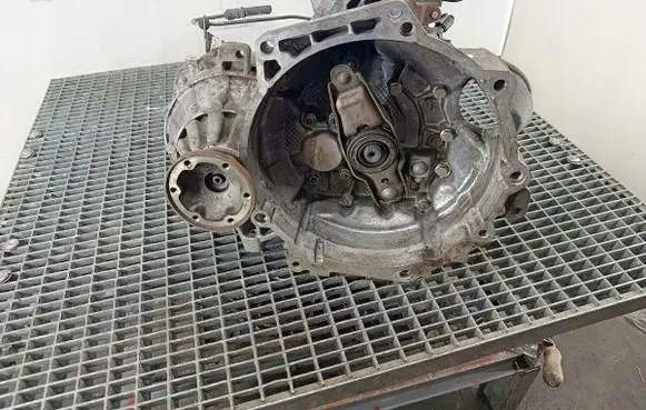 Volkswagen PASSAT B6 Manual 6 speed gearbox GXV