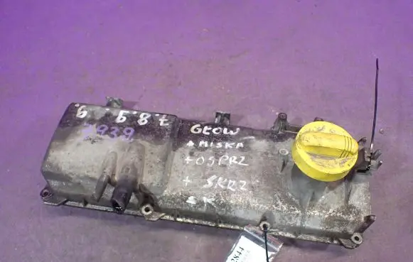Renault Thalia I Rocker cam cover 