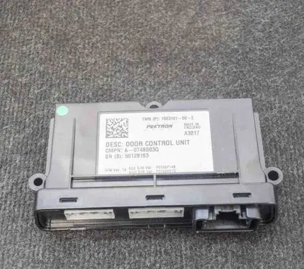Tesla Model S Door control unit/module