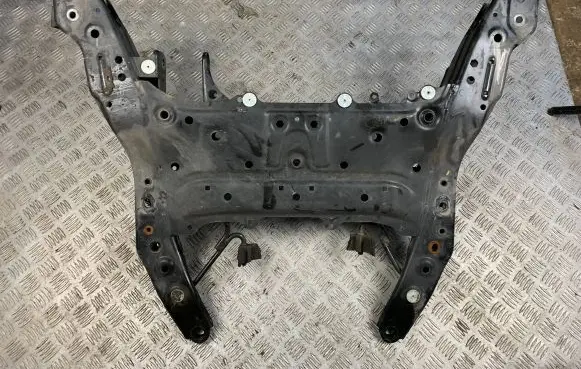 Mini Cooper Countryman F60 Front subframe 6872729
