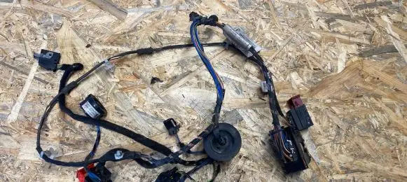 Opel Corsa D Front door wiring loom 13252895