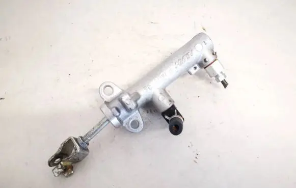 Honda Civic Clutch master cylinder