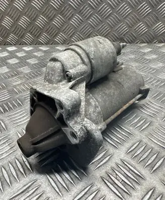 Dacia Logan II Starter motor 233008223R
