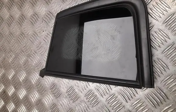 Jeep Compass Rear side window 55112801