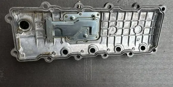 Nissan Patrol Y61 Rocker cam cover 13264VC103