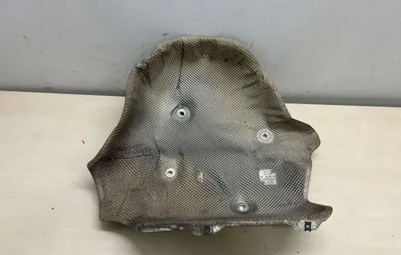 Audi A8 S8 D4 4H Exhaust heat shield 4H0825711D
