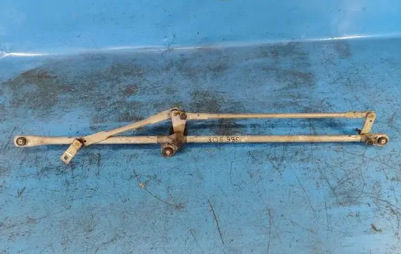 Chrysler 200 Front wiper blade arm 68003832AA