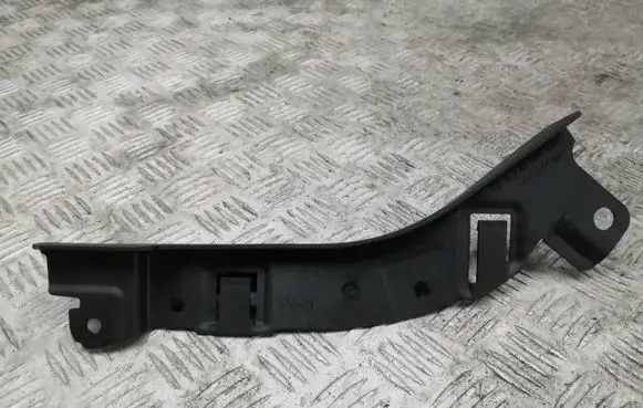 Mercedes-Benz CLS C218 AMG Fender mounting bracket A2368842200