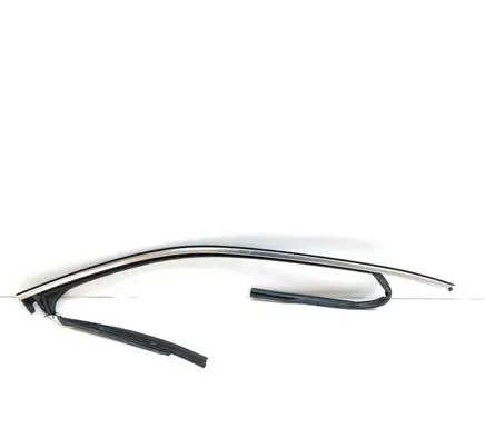 Audi Q5 SQ5 Front door glass trim molding 80A837432B