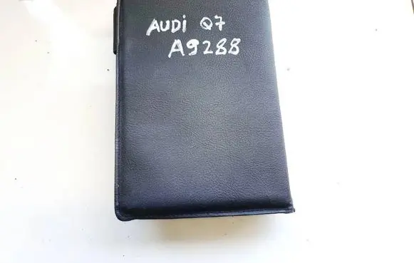 Audi Q7 4L Owners service history hand book 