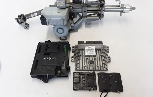 Renault Megane III Engine ECU kit and lock set 